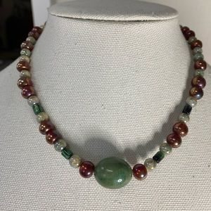 Agate and glass bead necklace
